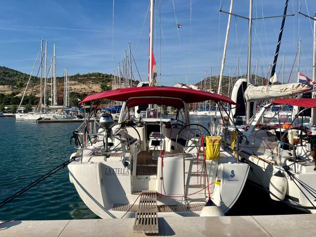Oceanis 50 Family - 5 + 1 cab. La Stella